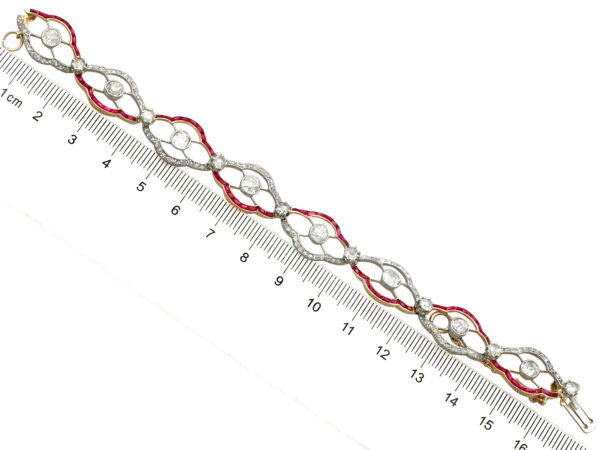 Ruby and Yellow Gold Bracelet Measurements