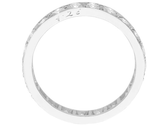 setting of Diamond Eternity Ring Brilliant Cut