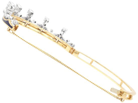 Antique Push Fit Clasp Detail