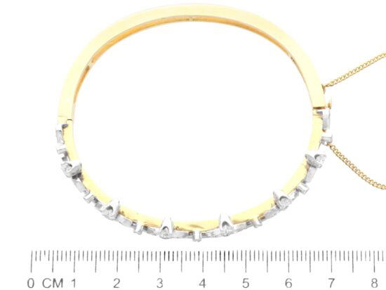 Crown Bangle Measurement With Ruler