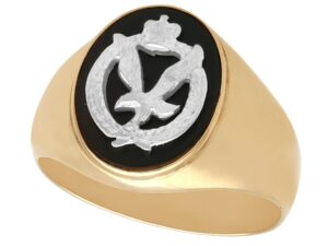 onyx Army Signet Ring in gold