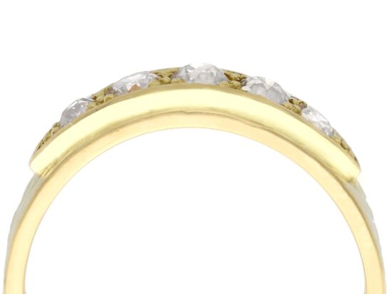 setting of Five Stone Diamond Band
