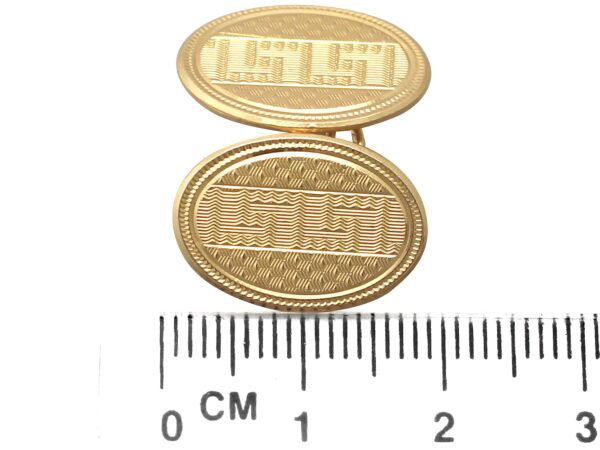 size of antique 18k gold cufflinks
