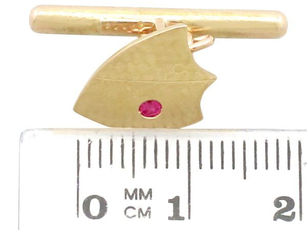 Diamond Ruby Size Reference Shot