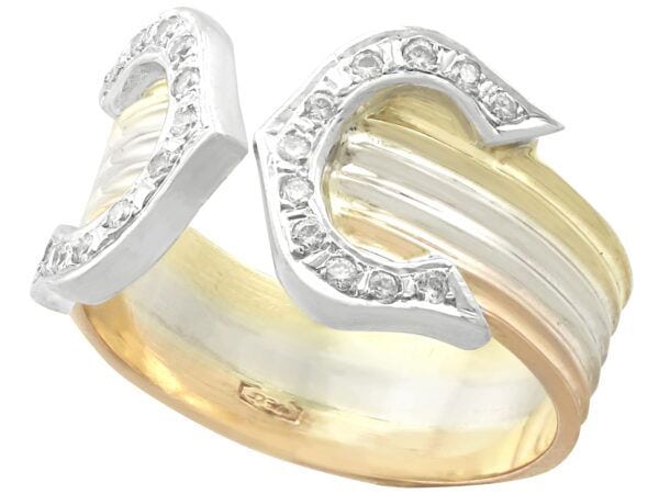 Vintage Diamond Gold Ring Close Up