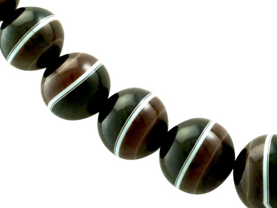 Antique Agate Necklace Close Up