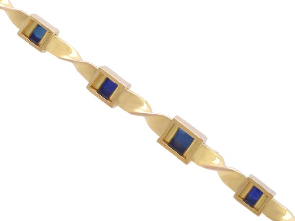Sapphire Close Up