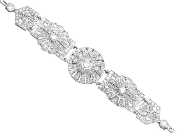 Close Up 4.48 Carat Diamond Bracelet