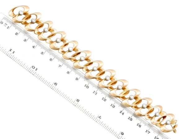 Diamond Yellow Gold Measurement View