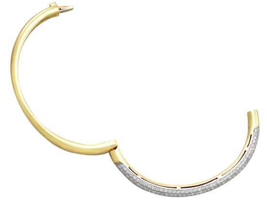 Diamond Bangle Clasp Open