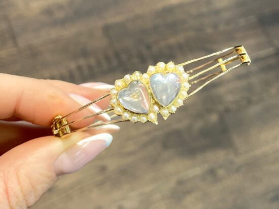Twin heart moonstones
