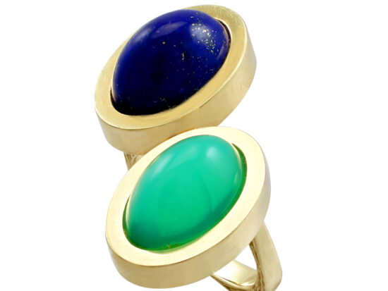 Oval Cabochon Ring Detail View