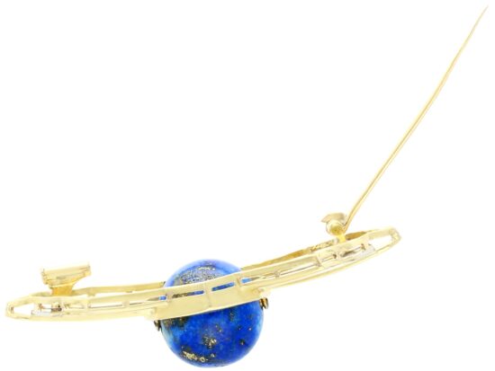 Lapis Lazuli Brooch in Gold open