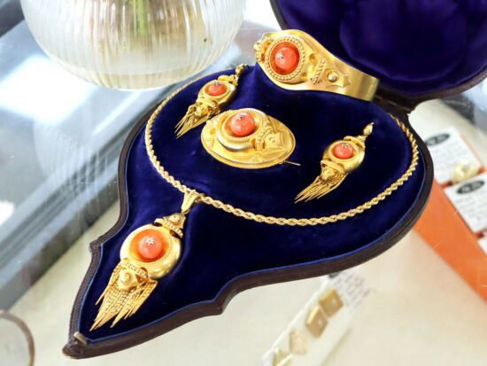 Victorian Coral Gold Jewellery Set