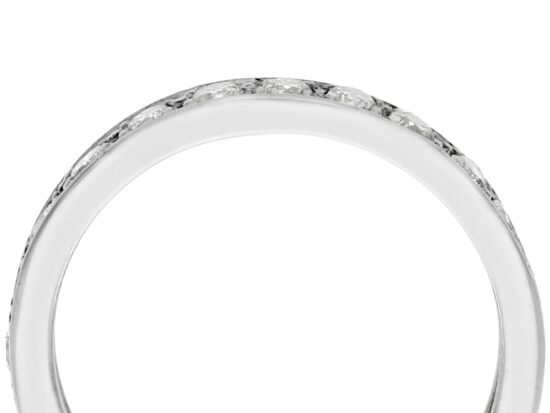 setting of 1960s Full Eternity Ring