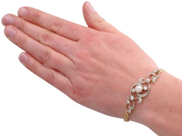 Antique Yellow Gold Wrist View
