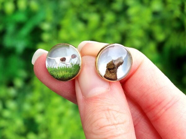 antique gold dog cufflinks outside