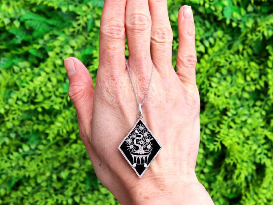 onyx diamond pendant outside