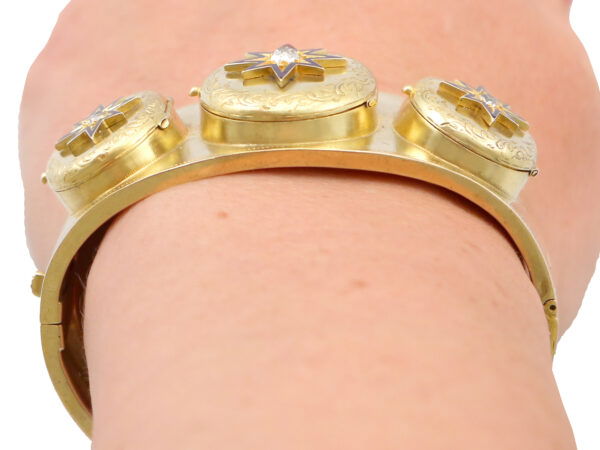 Antique Yellow Gold Wrist View