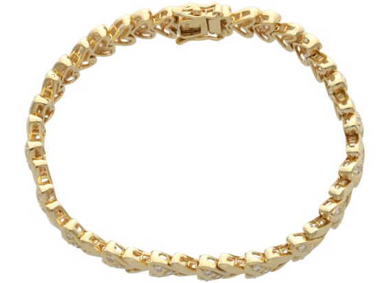 Gold Bracelet Clasp Closed
