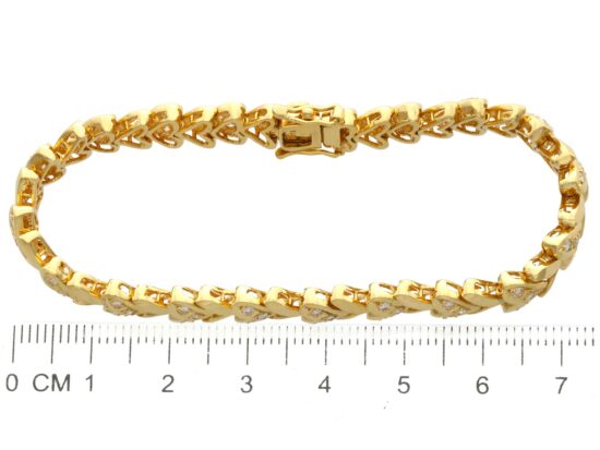 Diamond Gold Bracelet Measurement View