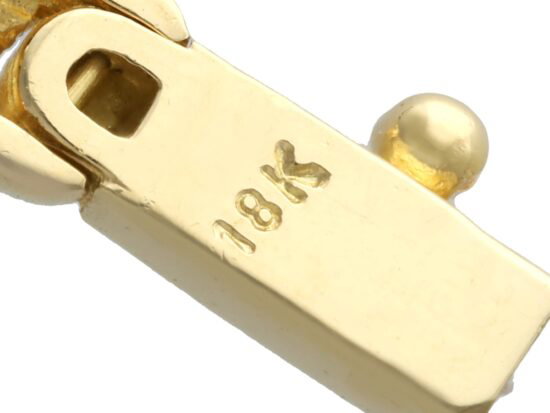 18k Gold Hallmarks Close Up