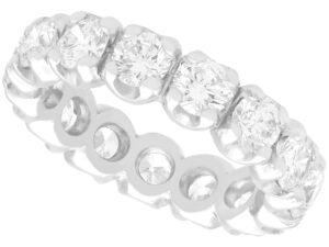 1.40 carat diamnd18ct white gold eternity ring