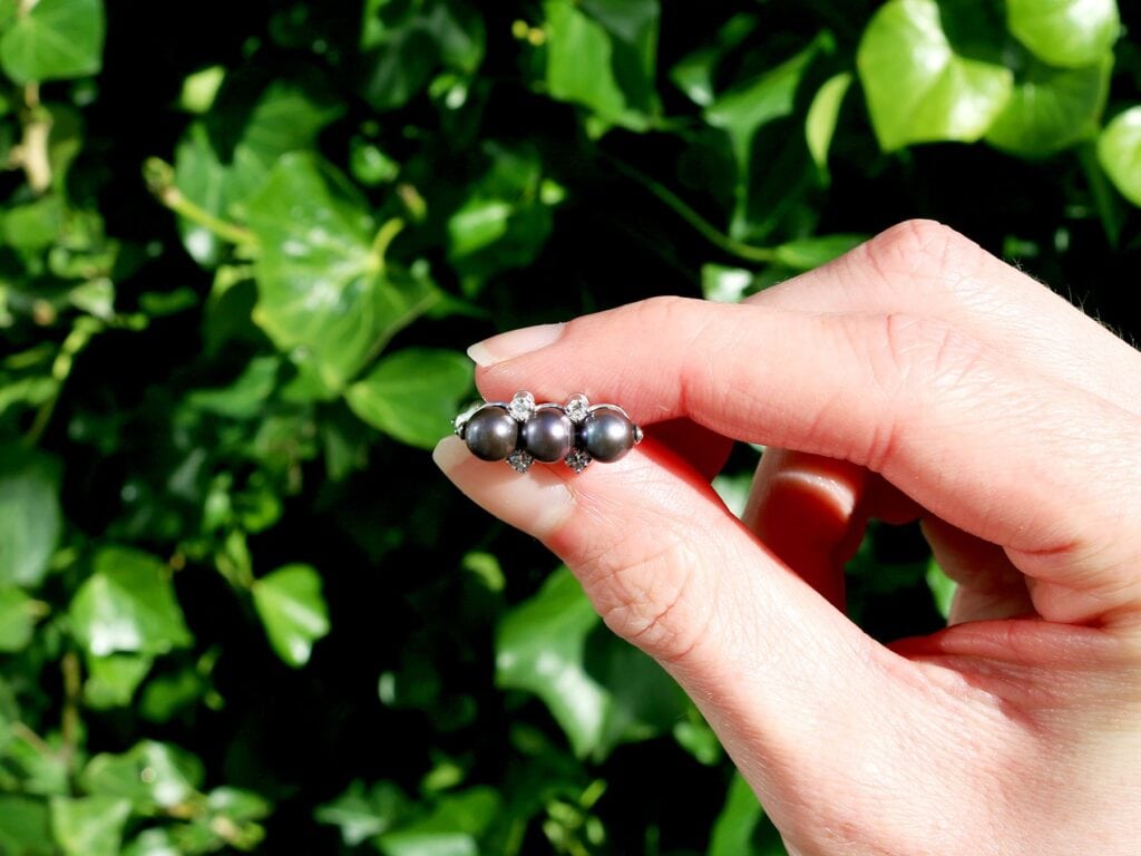 Tahitian pearl and diamond cufflinks outside