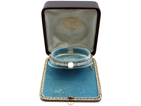 Antique Pearl Diamond Bangle Presentation Box