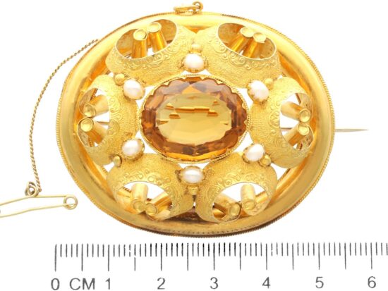 Large Brooch Size Reference Image