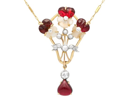 Garnet Pendant in Gold with Moonstone
