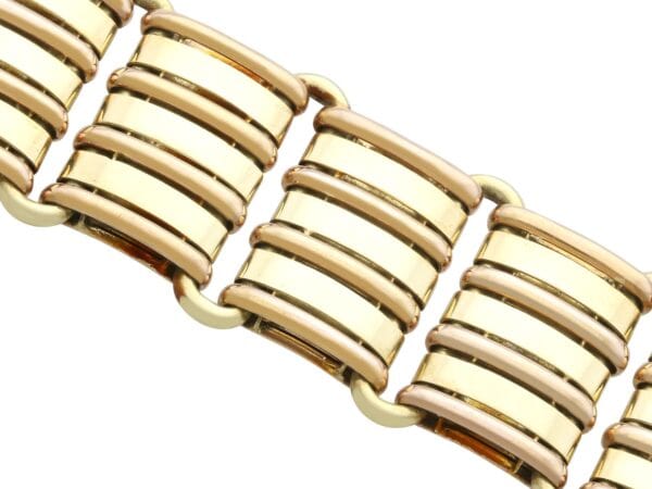 Antique Rose Yellow Gold Bracelet Close-Up