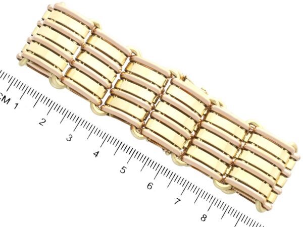 Gold Bracelet Measurement View