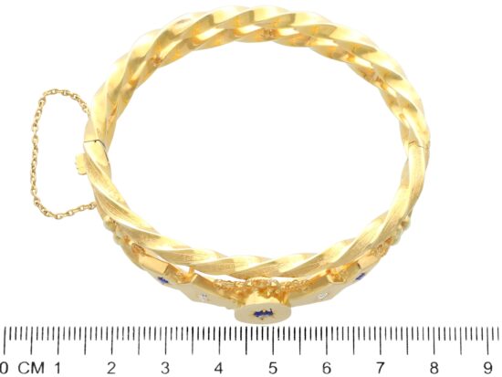 Sapphire Diamond Bangle Measurement View