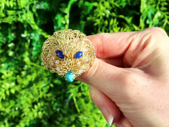 Vintage Lapis Lazuli Brooch outside