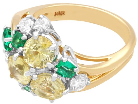 0.68ct Emerald Ring Detail