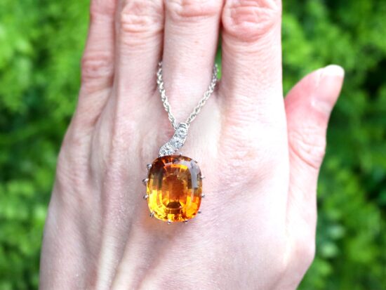 White Gold Citrine Pendant Closeup