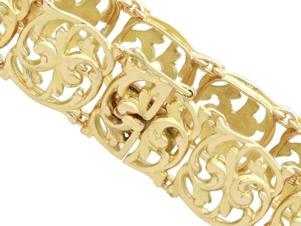 Yellow Gold Leaf Detail Close-Up