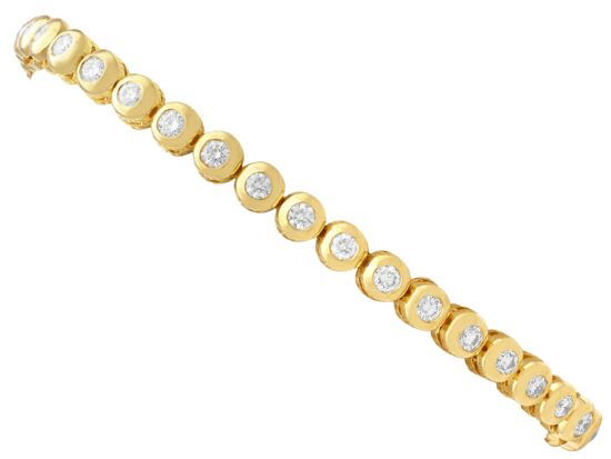 Vintage Diamond Yellow Gold Tennis Bracelet