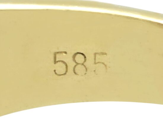585 Gold Hallmark Detail