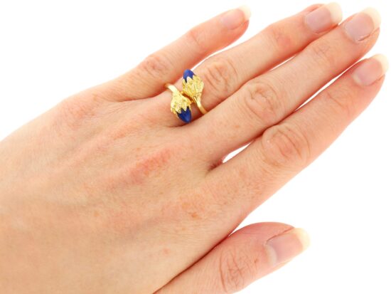 Lapis Lazuli Yellow Gold Ring wearing