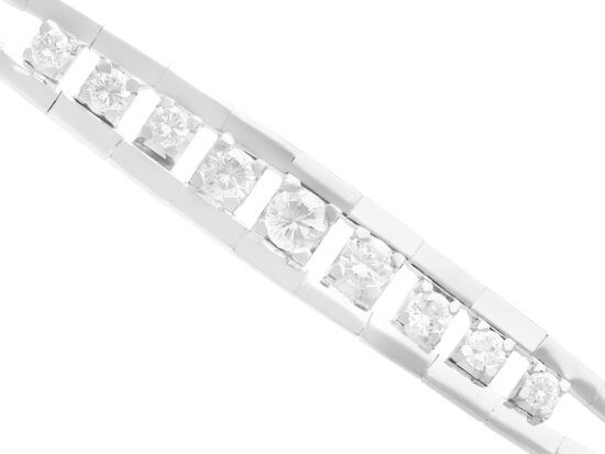 Nine Diamond White Gold Bracelet