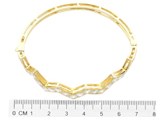 Bangle Measurement Diamond Yellow Gold