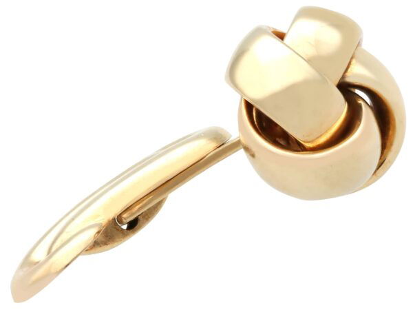 knot cufflink
