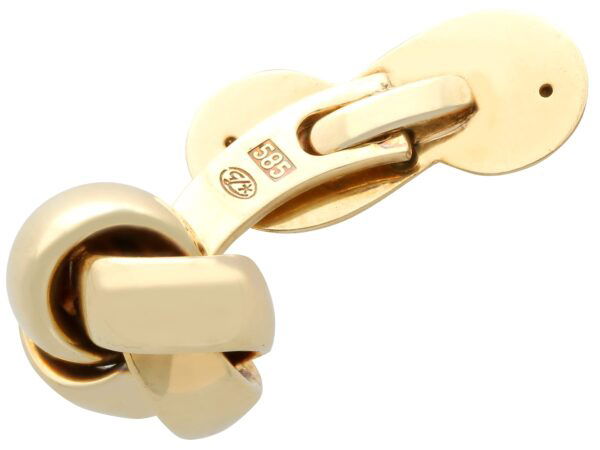 whale back fastening for gold knot cufflinks