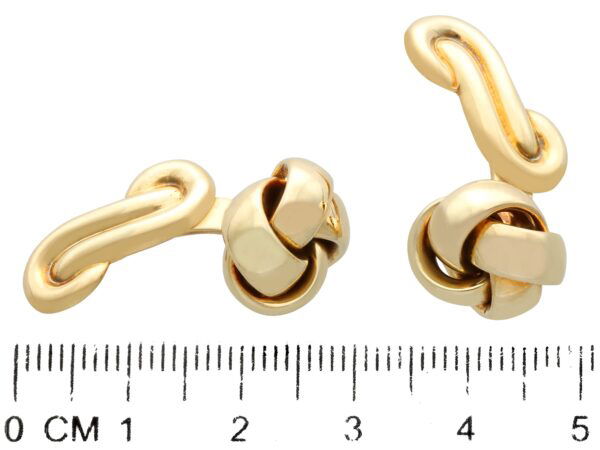 size of vintage gold knot cufflinks