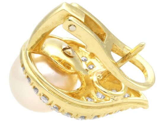 Tapering Gold Cluster Detail