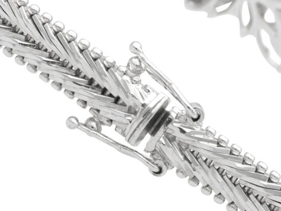 Double Safety Clasp Detail