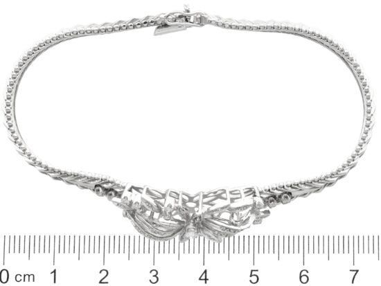 Bracelet Measurement With Ruler