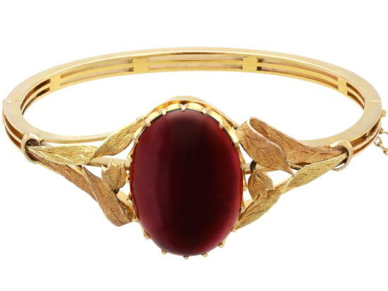 Antique Garnet 18ct Gold Bangle